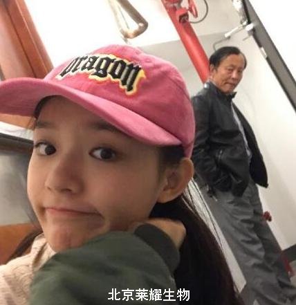 林允被人跟蹤